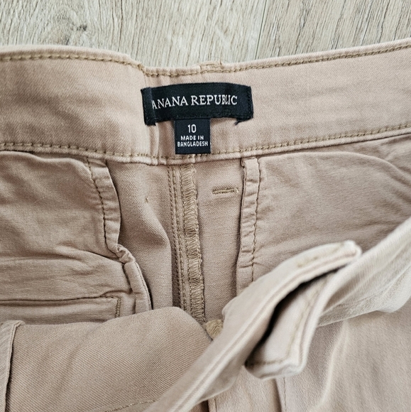 Banana Republic Flat-Front Chino Short Size 10 - Picture 3 of 6